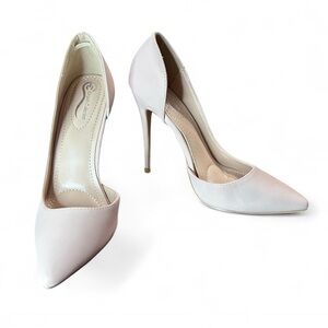 ELEGANT COLLECTION Cream Suede Stiletto Heels With Point Toe 8. Like New